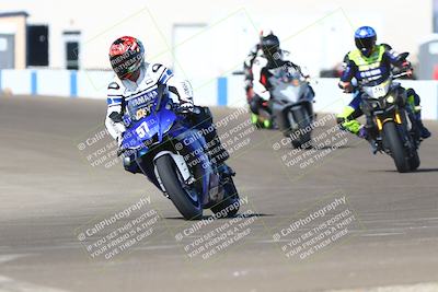 media/Sep-21-2025-TrackDaz (Sun) [[277c75b276]]/A Group/10am (Turn 1)/